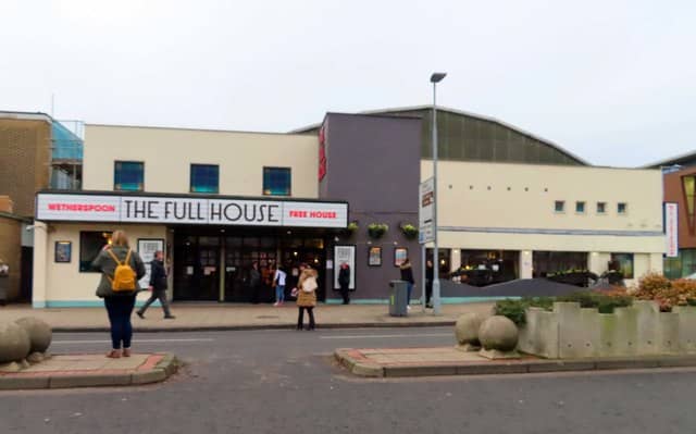 The Full House, Hemel Hempstead