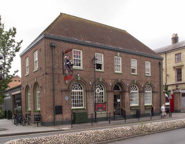 The Jolly Postie, Royston