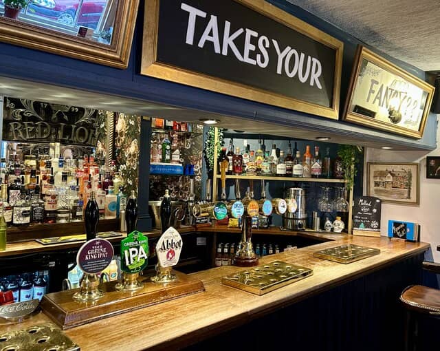 Red Lion, Stevenage