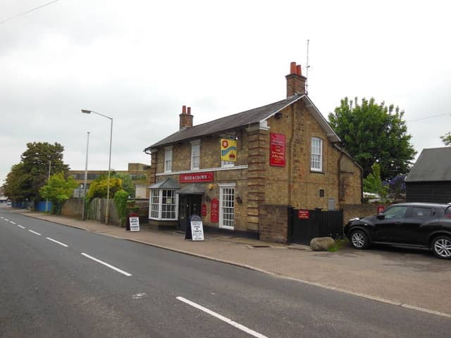 The Rose and Crown, Ware
