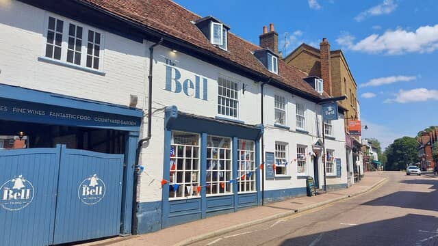 The Bell, Tring