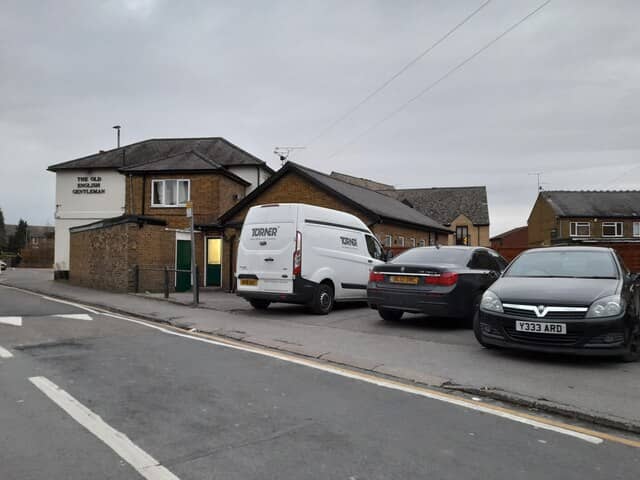 The Old English Gentleman, Cheshunt